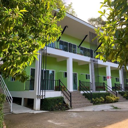 Somrudee Resort Nakhon Nayok Exterior photo