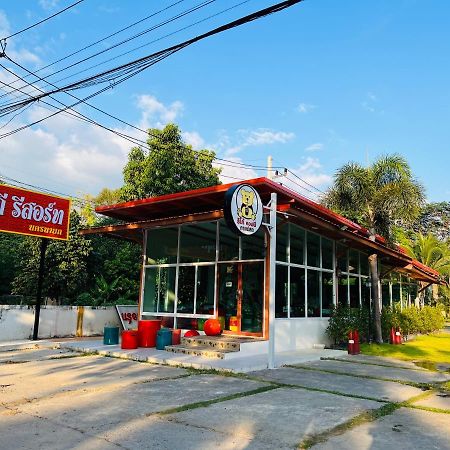 Somrudee Resort Nakhon Nayok Exterior photo