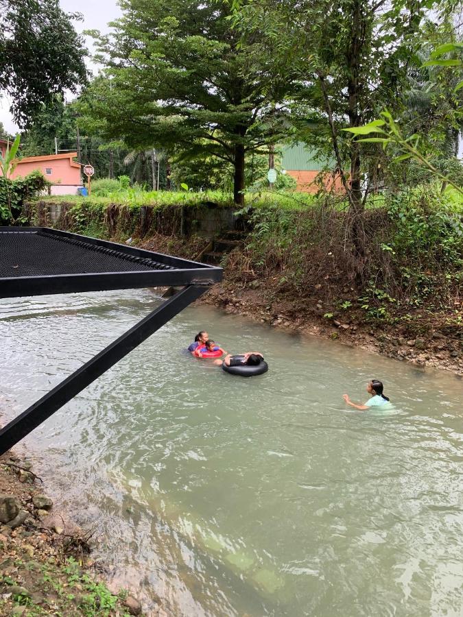 Somrudee Resort Nakhon Nayok Exterior photo